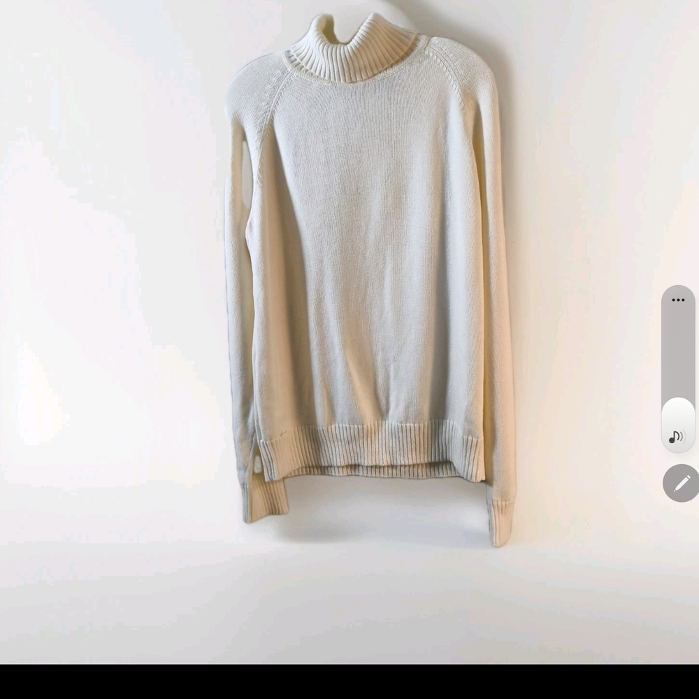 Classic Cream Women Sweater turtleneck  Size XL